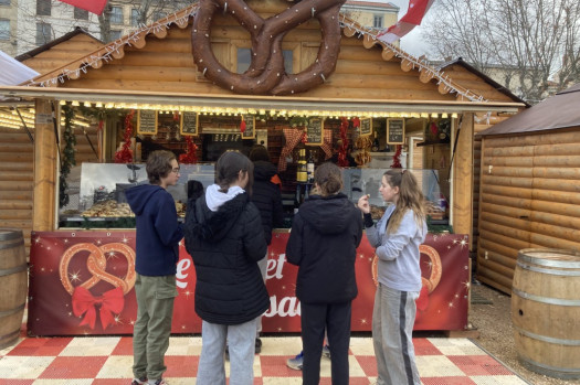 Les élèves germanistes plongent dans la magie du marché de Noël